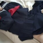 初対面男性に悶えるメガネエロ女子校生 初めての○○